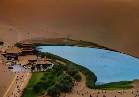 旅拍,鸣沙山月牙泉_1_信徒_来自小红书网页版(1)