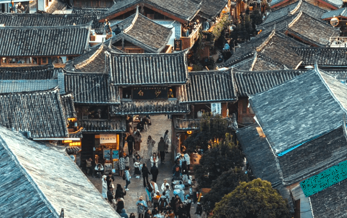15-Day Yunnan Ethnic Minority Village Tour: Kunming, Lijiang, Huangguoshu Waterfall, Guiyang & Guilin
