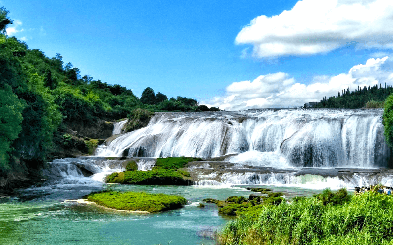 15-Day Yunnan Ethnic Minority Village Tour: Kunming, Lijiang, Huangguoshu Waterfall, Guiyang & Guilin