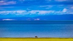 9-Day Northwest China Adventure - Qinghai Lakes, Deserts & Rainbow Mountains