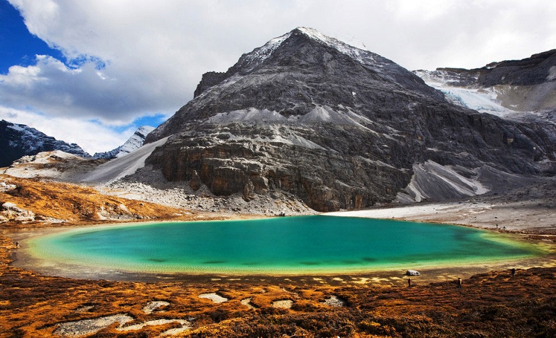 8 Days Western Sichuan Tour: Wolong Panda Reserve, Siguniang, Xinduqiao, Yading & More