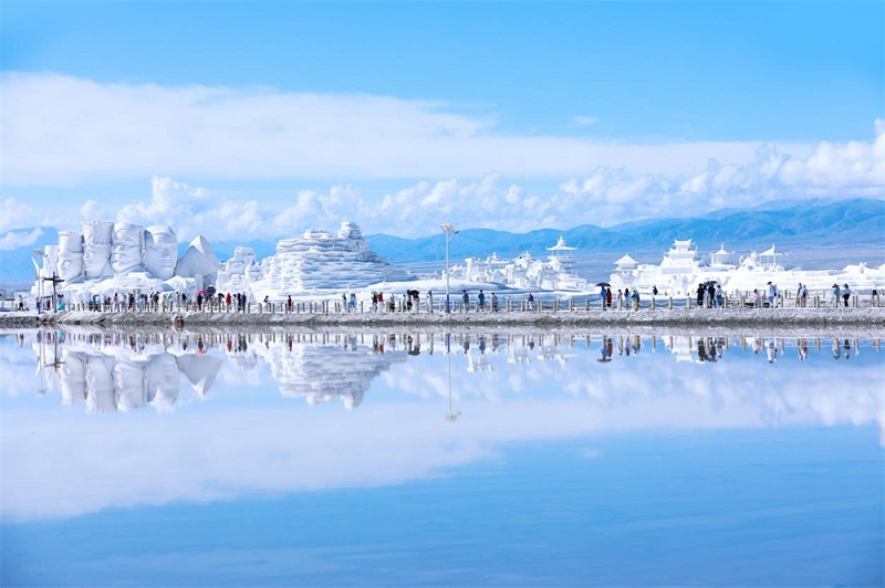 10-Day Tour to Explore the Mysterious Northwest China: Qinghai Lake+Mogao Caves, and More