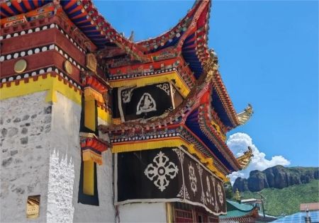 甘南旅行是选择拉卜楞寺还是郎木寺?_2_小红薯婷_来自小红书网页版