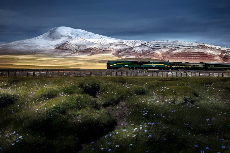 Train journey to Tibet
