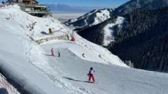 Skiing in Xinjiang: Best Places and Best Time to Enjoy China’s Winter Wonderland