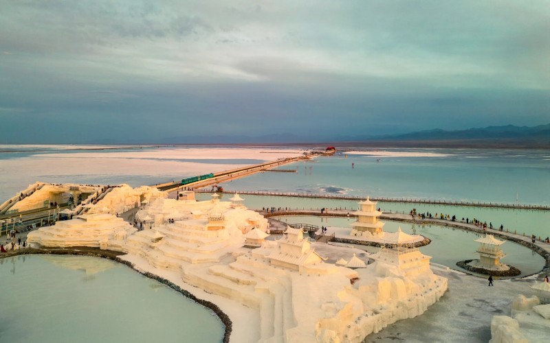 Silk Road Wonderland: Qinghai-Gansu Grand Loop 12-Day Tour