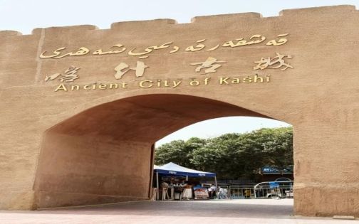 Kashgar Old Town Citywalk Guide | Photo Spots, Food Map & Accommodation Tips