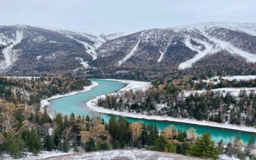 2026 Hong Kong to Xinjiang Travel Guide: Transportation, Itineraries & Costs