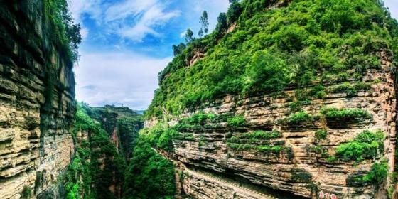 Jiyi Grand Canyon in Chuxiong, Yunnan