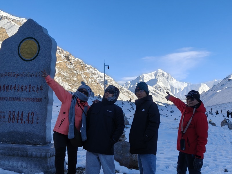 Mount Everest Tourist Photos