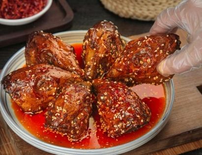 A Deep Dive into Chengdu Famous Dish – Rabbit Head: A Must-Try Flavor Icon for Travelers