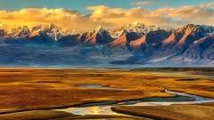 In-Depth Guide to China’s Peak Travel Season - Tibet & Xinjiang at a Glance