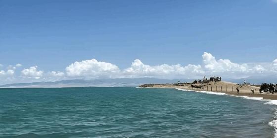 Qinghai Altitude: From Geographic Features to Altitude Adaptation