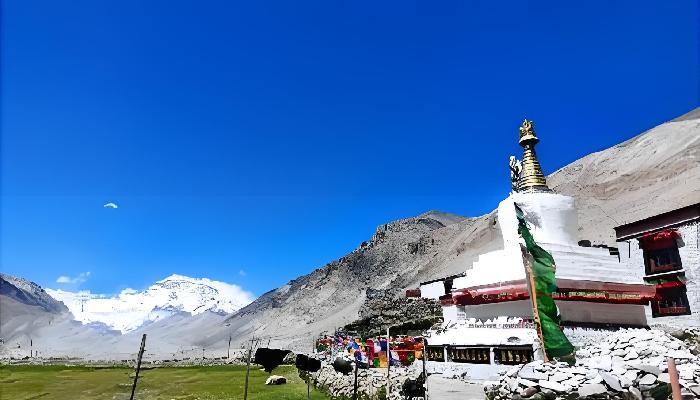 Rongbuk Monastery
