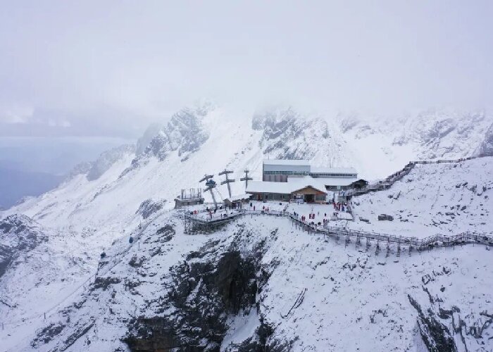 Lijiang Yulong Snow