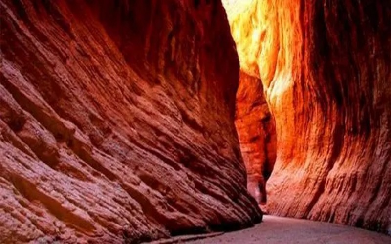 South Xinjiang Group Tour and Taklamakan Desert Adventure