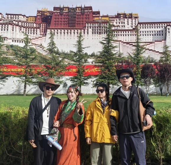 6-Day Cultural Tour of Tibet: Explore Lhasa and Shigatse