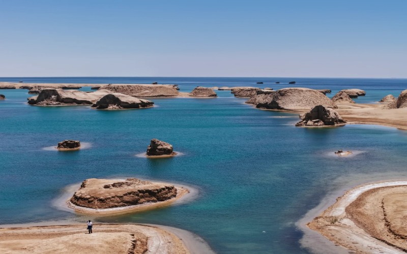 Silk Road Wonderland: Qinghai-Gansu Grand Loop 12-Day Tour