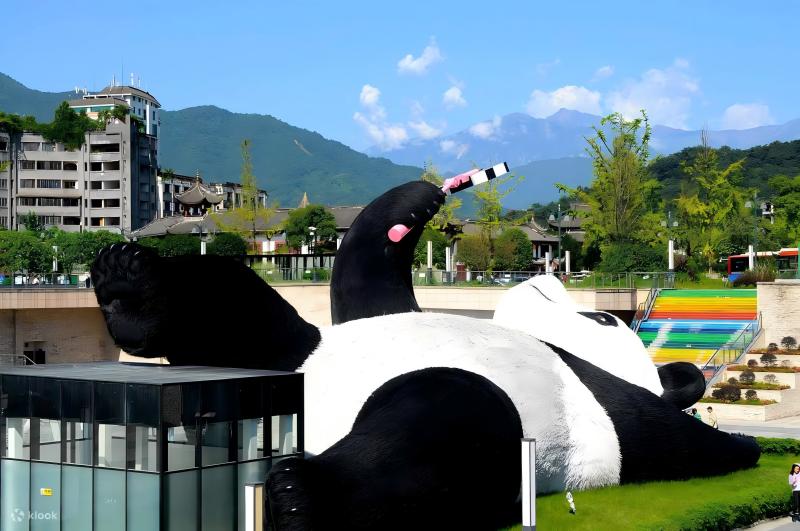 Dujiangyan Panda Valley
