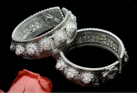 Ultimate Guide to Must-Buy Souvenirs in Guizhou | Unmissable Local Specialty List