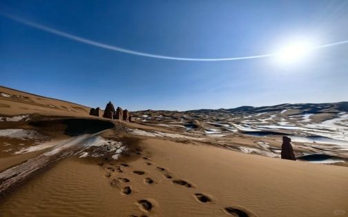 雪后库木塔格沙漠！娃玩疯了，我也冻麻了_8_欧米尔的快乐童年_来自小红书网页版