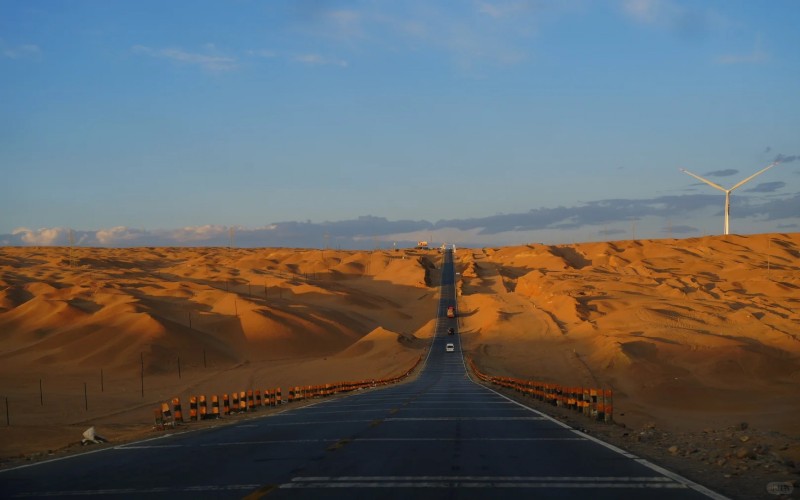 Silk Road Wonderland: Qinghai-Gansu Grand Loop 12-Day Tour