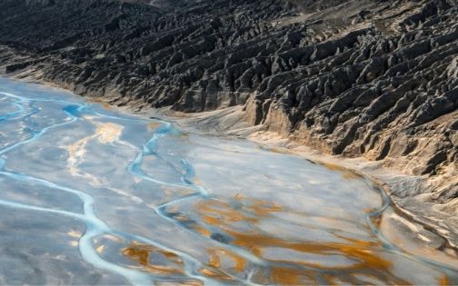 当我用全屏的方式打开「独山子大峡谷」_3_独山子大峡谷_来自小红书网页版