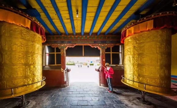 Gilded Prayer Wheels in Tradruk Temple