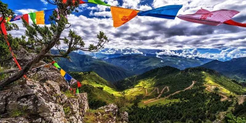 Shengchen Langzha Holy Mountain