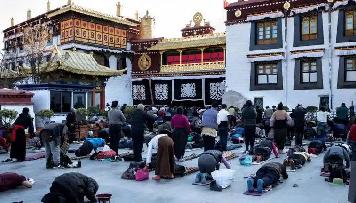 Pilgrims Circumambulating Jokhang Temple