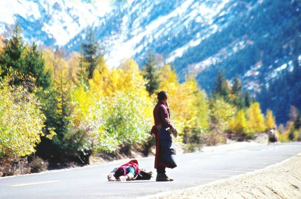 The Long kowtow is a ritual in Tibetan Buddhism. 
