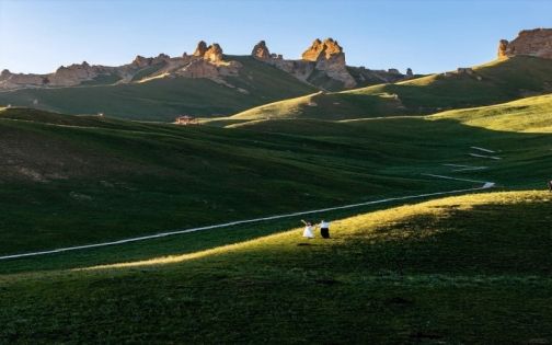 独库公路上的独特山形⛰️_1_在河之洲_来自小红书网页版