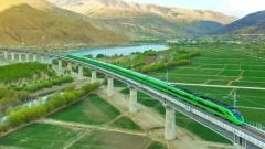 Lhasa to Nyingchi Train: Ride the Plateau Railway