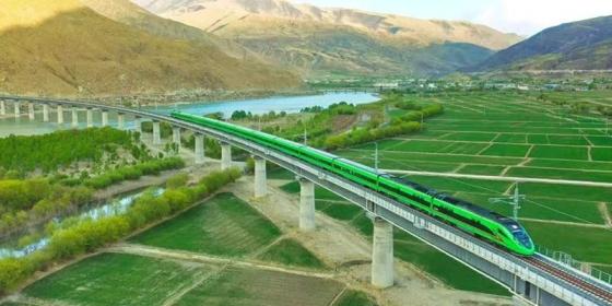 Lhasa to Nyingchi Train: Ride the Plateau Railway