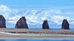 Naqu Baingoin: The Sacred Lakes and Vast Grasslands of Northern Tibet