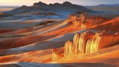 Karamay Travel Guide: 3 Days Exploring Oil History, Yadan Landscapes & Hidden Canyons