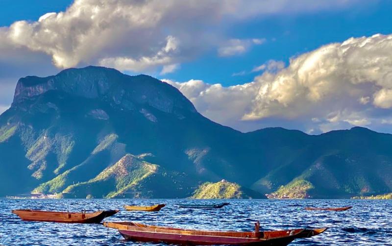 Discover Yunnan in 8 Days: Kunming, Dali, Lijiang & Lugu Lake Adventure