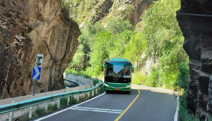 Yunnan Tourist Coach