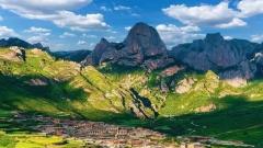 9 days Lanzhou to Aba In-Depth Adventure | Gannan Grasslands, Labrang Monastery & Lotus Peak