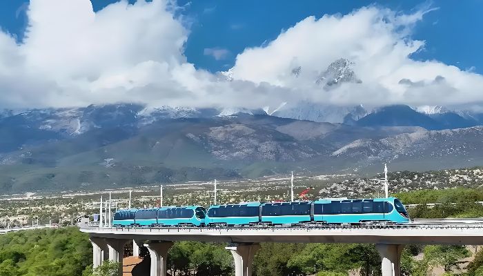 Discover Yunnan in 8 Days: Kunming, Dali, Lijiang & Lugu Lake Adventure