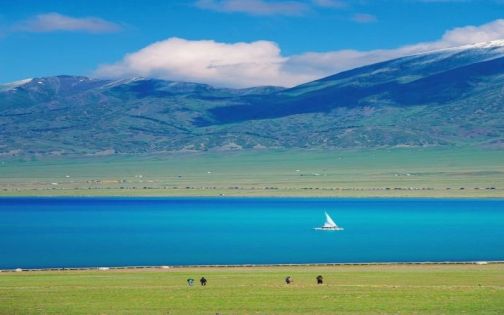 Xinjiang Summer Weather Guide: Dry Heat, Big Temperature Swings & Intense Sunshine