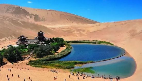 Spring at Mingsha Mountain and Crescent Spring