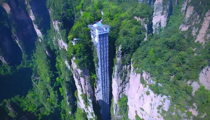 Bailong Elevator in Zhangjiajie