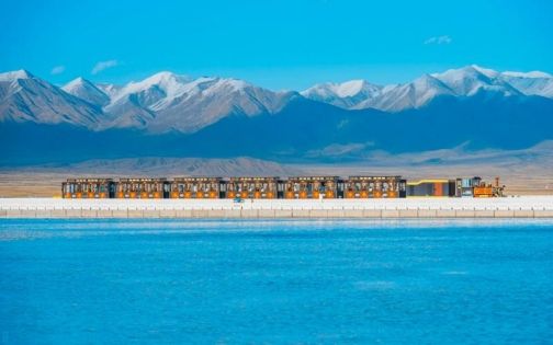 Qinghai–Gansu Loop Travel Guide for Foreign Visitors ：Essential Tips for Families