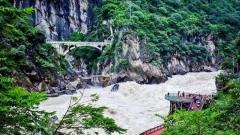 Yunnan Tiger Leaping Gorge Travel Guide: Uncover the Majestic Secret Along the Jinsha River