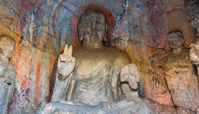 Stone Carvings in Yuhuang Cave Grottoes of Zhangjiajie