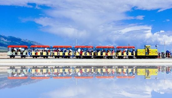 Chaka Salt Lake Sightseeing Train