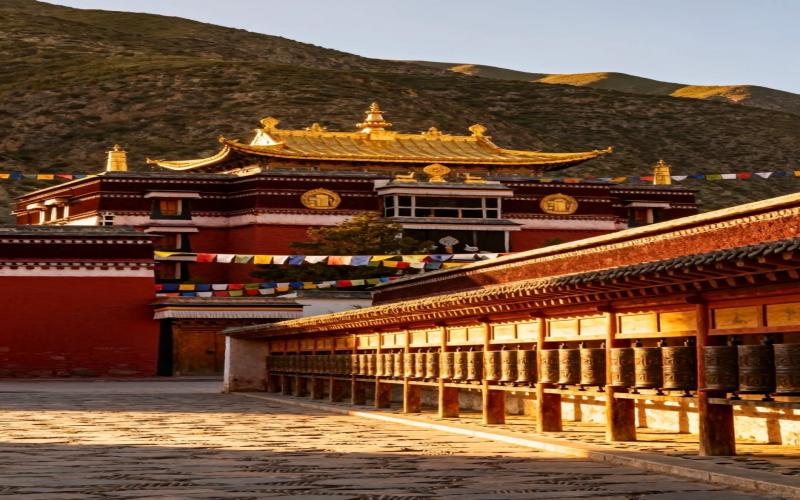 13-day, 12-night in-depth tour of Lanzhou, Gansu, and Qinghai