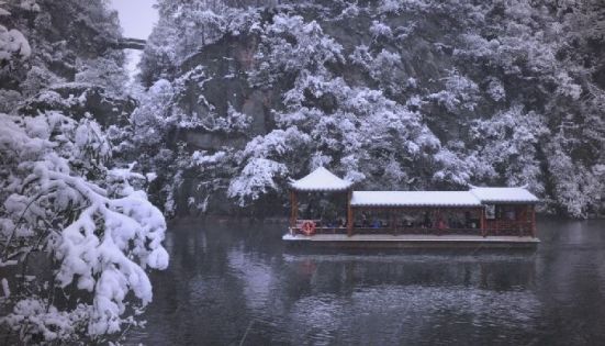 Zhangjiajie February Travel Guide: Attractions, Weather & Winter Travel Tips