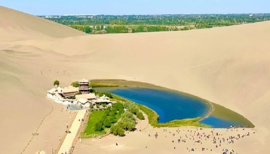 The Best Season to Visit Dunhuang: Four Seasons Weather & Travel Guide